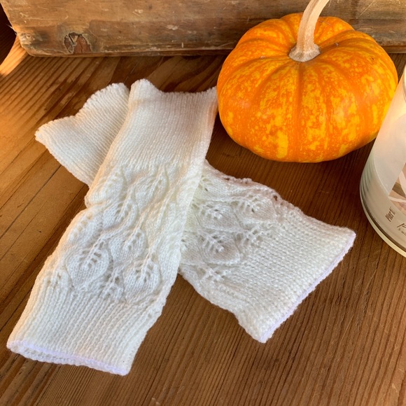 ✨OPEN WEAVE KNIT ARM WARMER/FINGERLESS GLOVES WITH THUMBHOLES - Picture 2 of 4